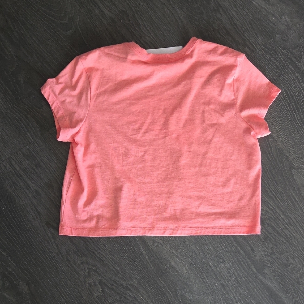 NWT Womens Cropped Nike Logo Tee Size M - Picture 2 of 3